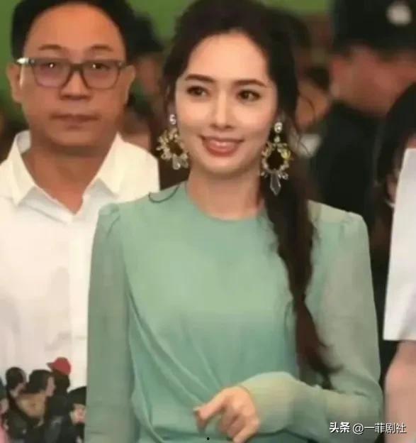 吃瓜最新事件爆料 明星图片,吃瓜群众揭秘最新明星事件！”