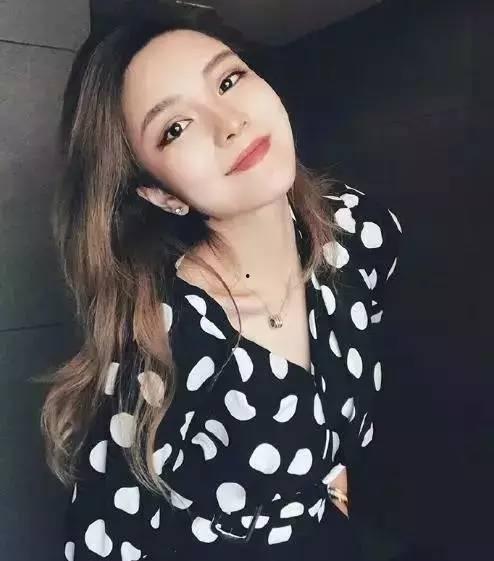 网红大夹子夹头发教程 潜规则读音 明星黑料都是怎么扒出来的,明星黑料扒出真相